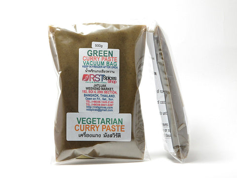 Vegetarian green curry paste in vacuum bag